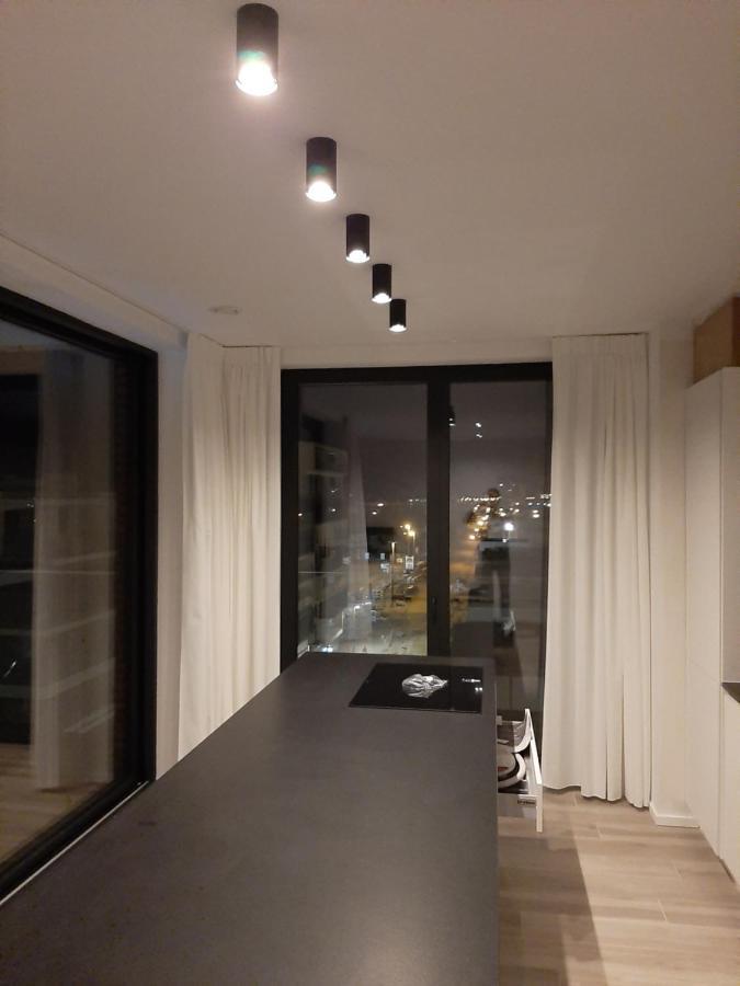 Port Side Incl Parking Appartement *